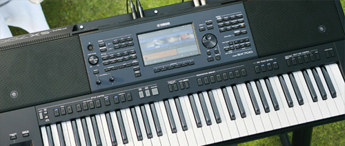 Yamaha PSR SX700